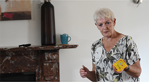 Increasing confidence in using an AED (Automated External Defibrillator)