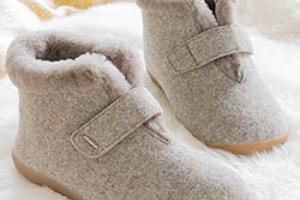 Sheepskin-lined Bootee for Swollen Feet